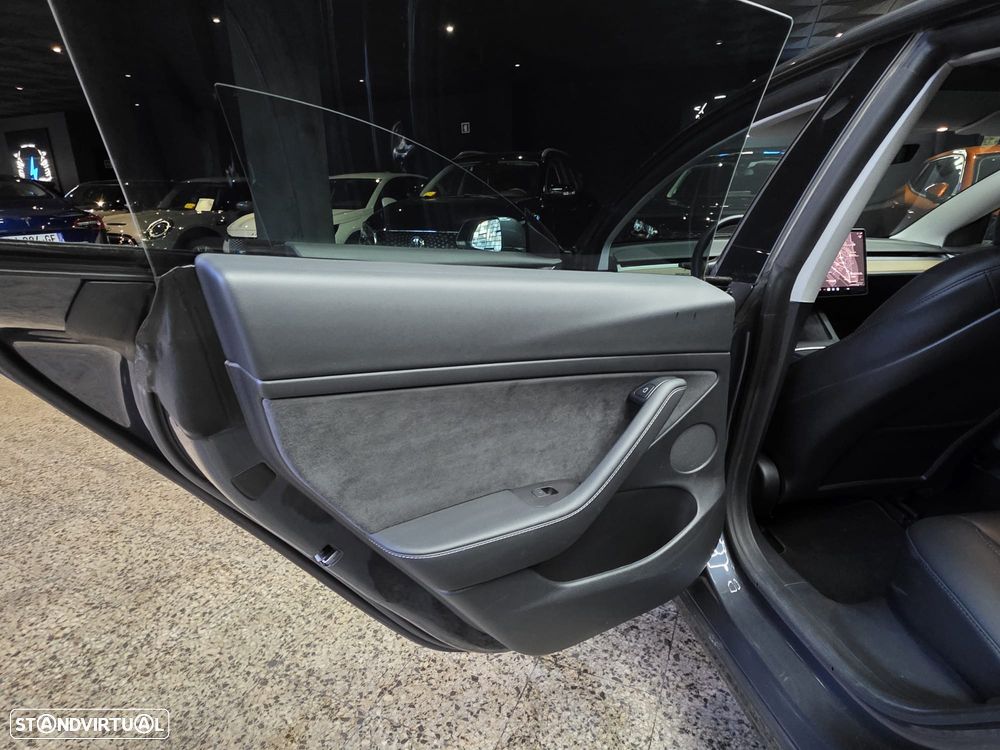 Tesla Model 3 Long Range Tração Integral - 18