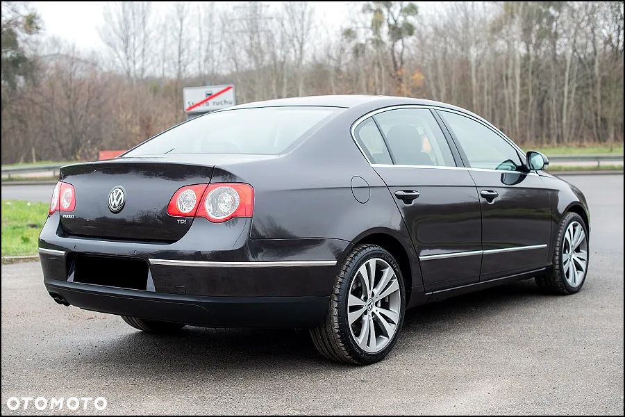 Volkswagen Passat - 3