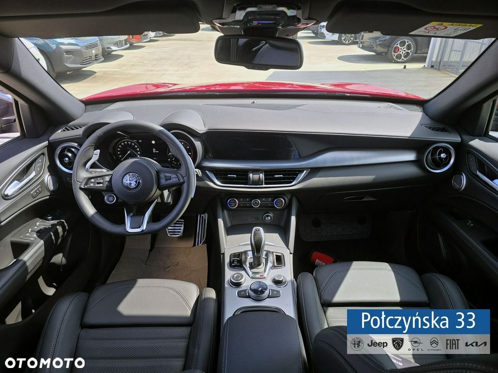 Alfa Romeo Stelvio - 14
