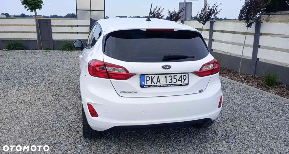 Ford Fiesta 1.1 COOL&CONNECT - 10