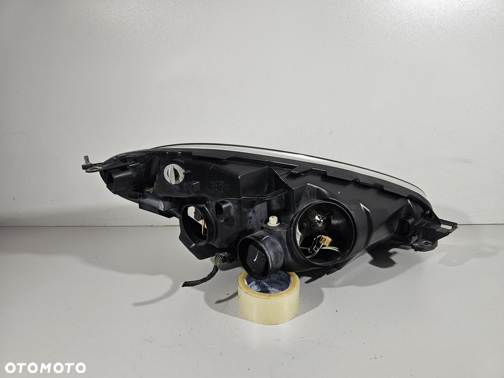 Citroen c4 picasso 2006-10r Lampa przód przednia lewa europa - 6