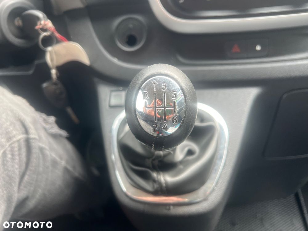 Renault Trafic - 28