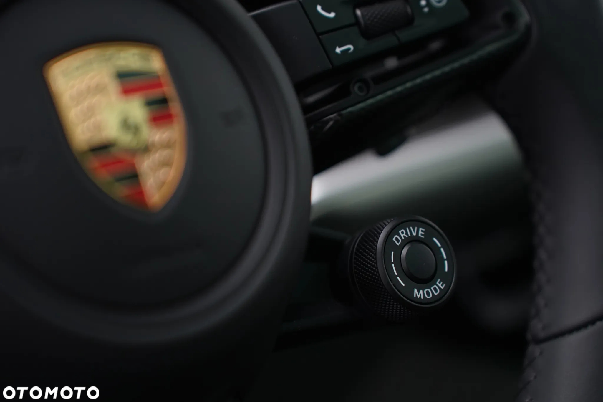 Porsche Cayenne - 18