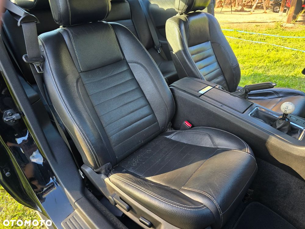 Ford Mustang 3.7 V6 Premium - 24