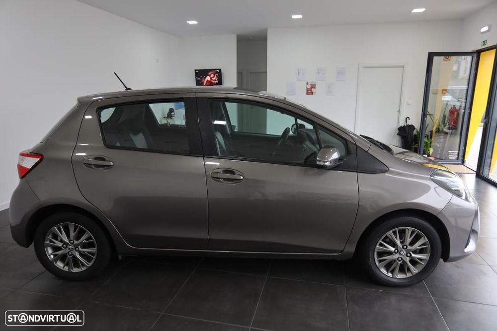 Toyota Yaris 1.0 VVT-i ACtive - 6