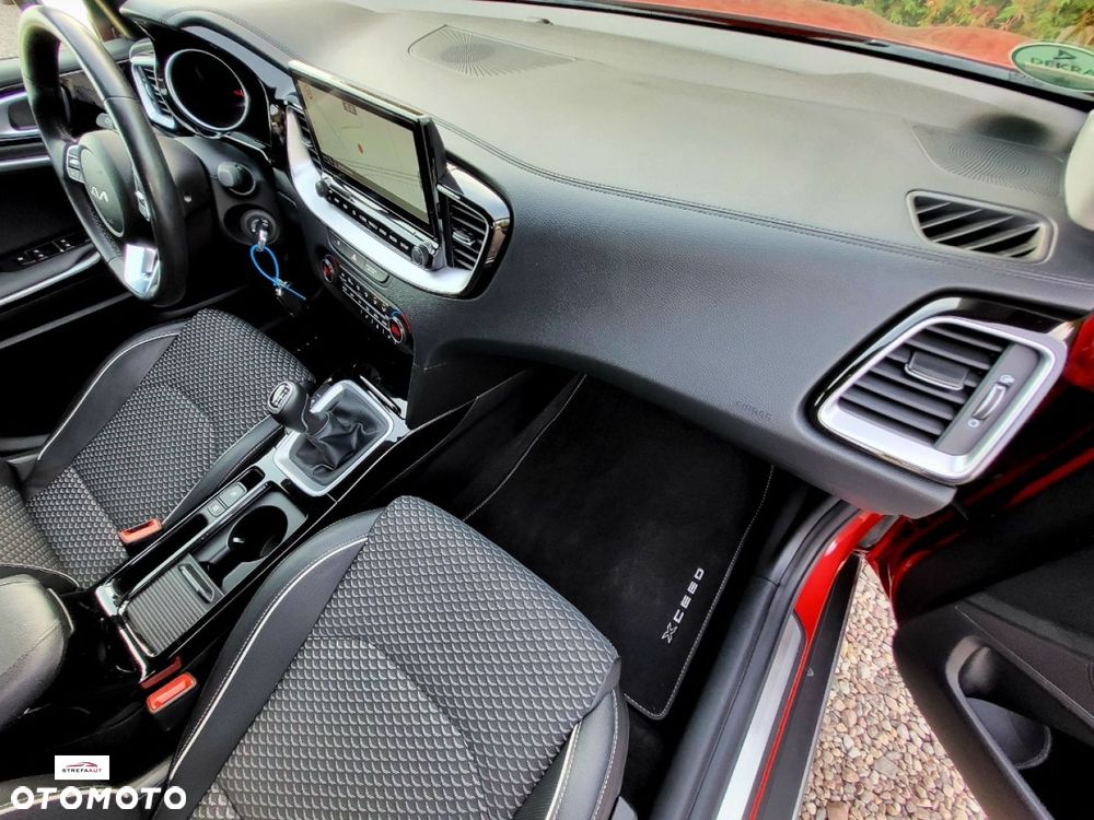 Kia XCeed - 19