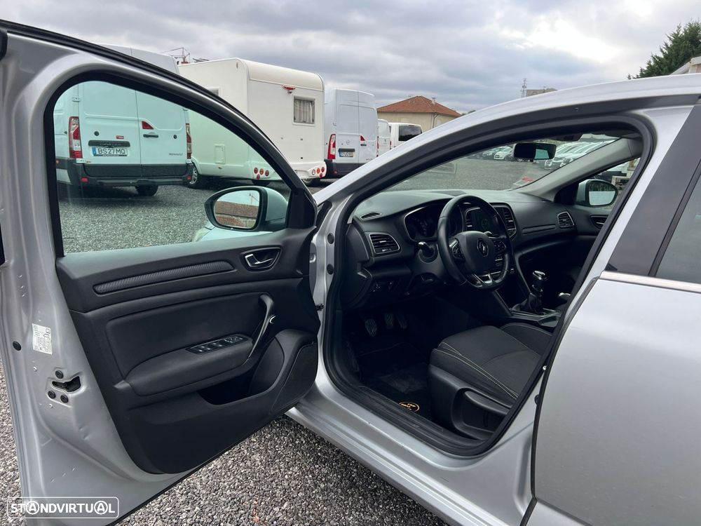 Renault Mégane 1.5 dCi Zen - 14