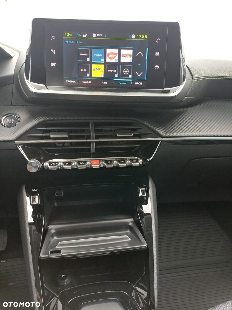 Peugeot 208 Allure Pack - 17