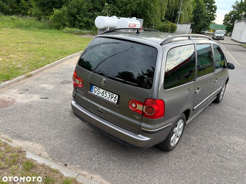 Volkswagen Sharan 2.0 TDI Highline - 8