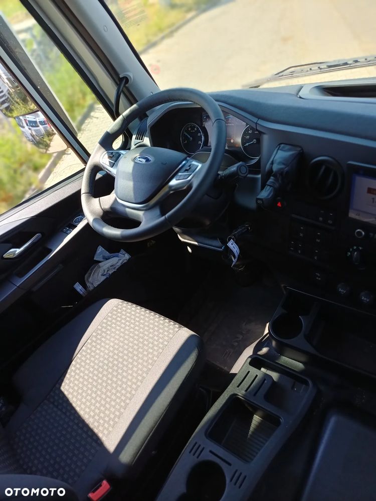 Ford F-LINE - 38