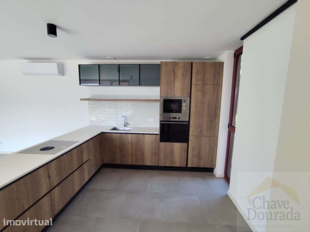 Apartamento T2 com 100m2 novo no Areeiro - Grande imagem: 2/25