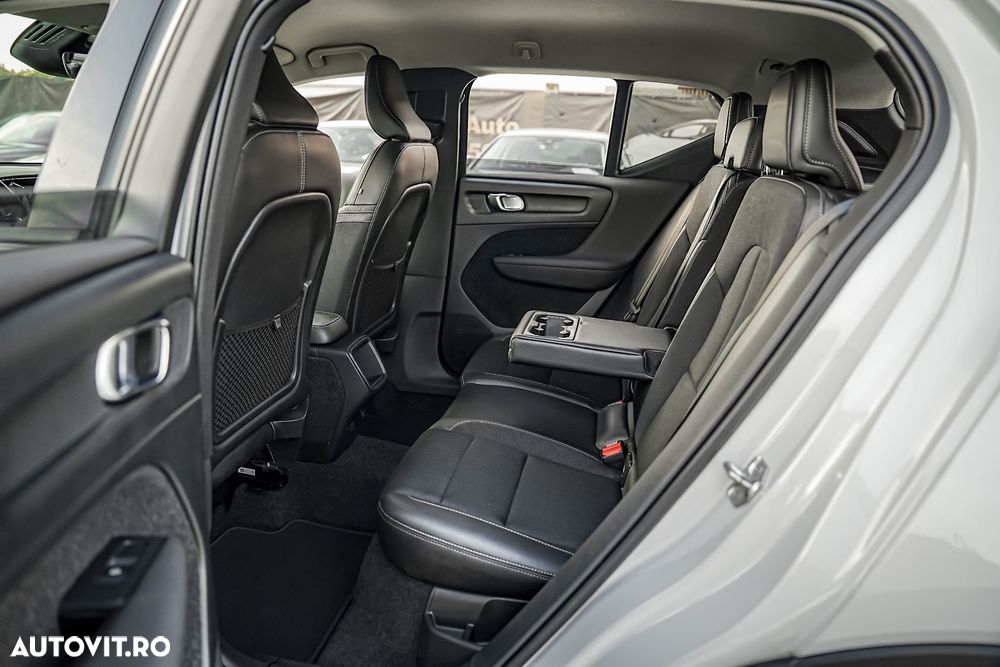 Volvo XC 40 T3 Geartronic Momentum - 16