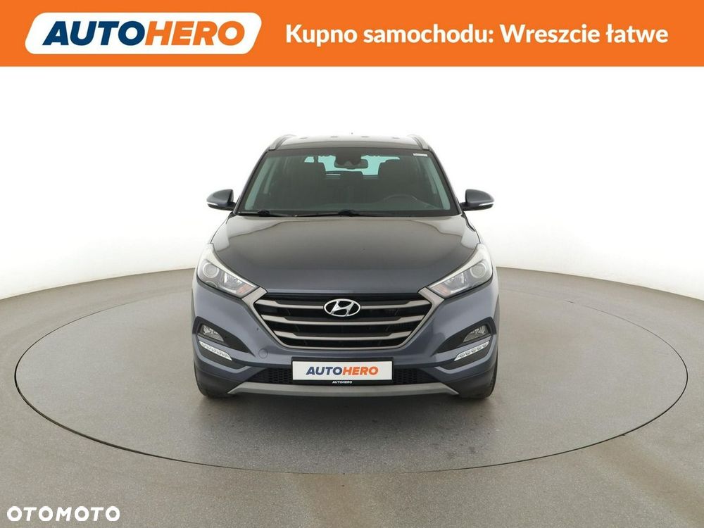 Hyundai Tucson 1.7 CRDI BlueDrive Style 2WD - 12