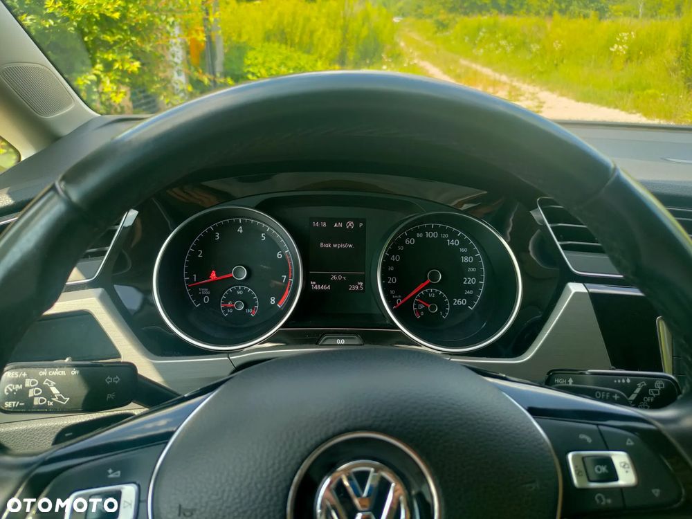 Volkswagen Touran 1.4 TSI BMT Comfortline DSG - 9