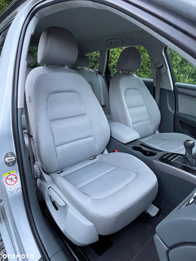 Audi A4 Avant 2.0 TDI 116g DPF Ambiente - 25