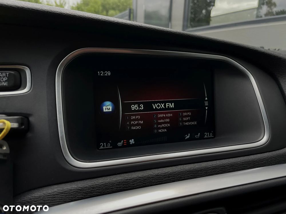 Volvo V40 Cross Country D3 Momentum - 24