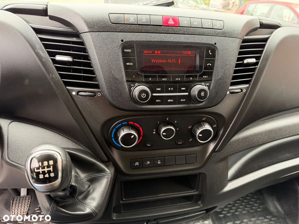 Iveco Daily 35S140, 2.3 140KM, Zadbany - 30