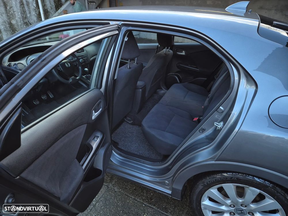 Honda Civic 1.4 i-VTEC Sport - 8