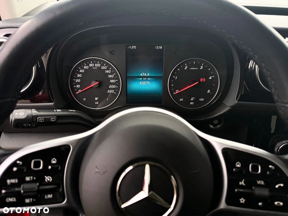 Mercedes-Benz Klasa T 180 d - 11