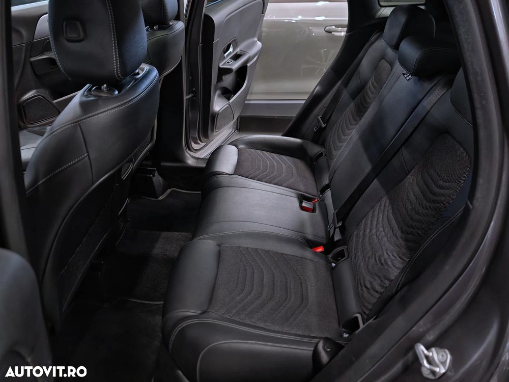 Mercedes-Benz GLA 250 e 8G-DCT - 23