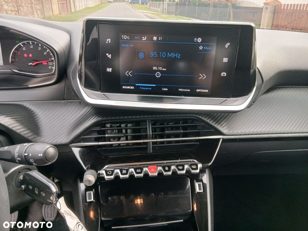 Peugeot 208 1.2 PureTech Allure S&S - 33