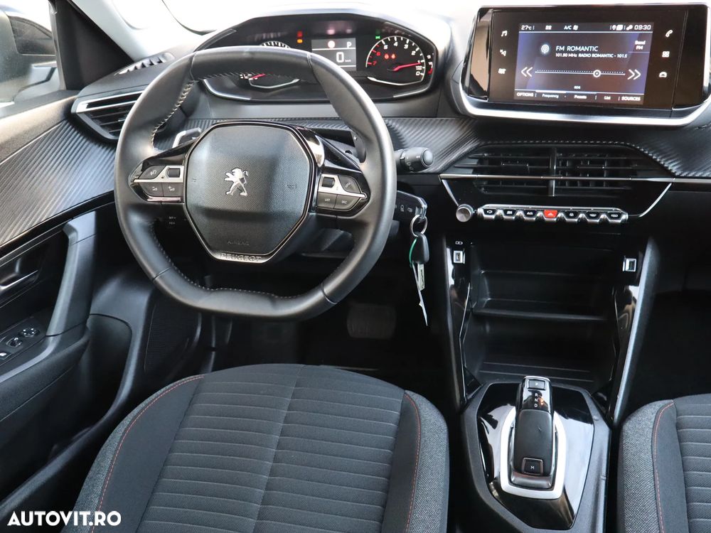 Peugeot 2008 PureTech 130 EAT8 Allure Pack - 19