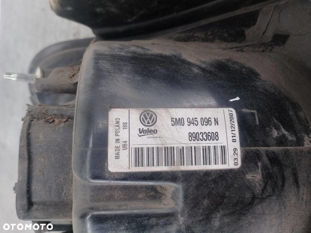 LAMPA TYLNA PRAWA VW GOLF PLUS I 5M0945096N 89033608 - 2
