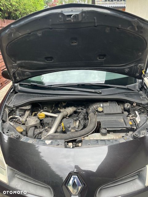 Renault Clio 1.5 dCi Privilege - 12