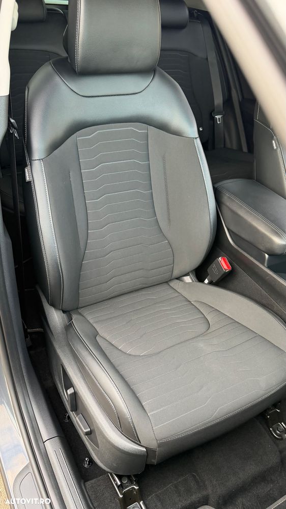 Kia Sportage 1.6 T-GDI PHEV 6AT 4x4 Business Line - 25