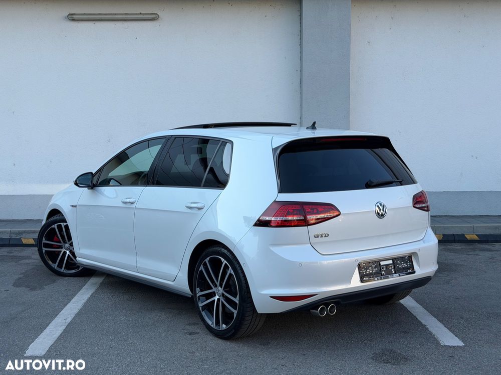 Volkswagen Golf 2.0 TDI DSG GTD - 3