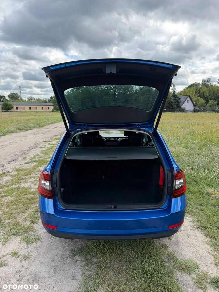 Skoda Octavia 1.5 TSI ACT Style - 6