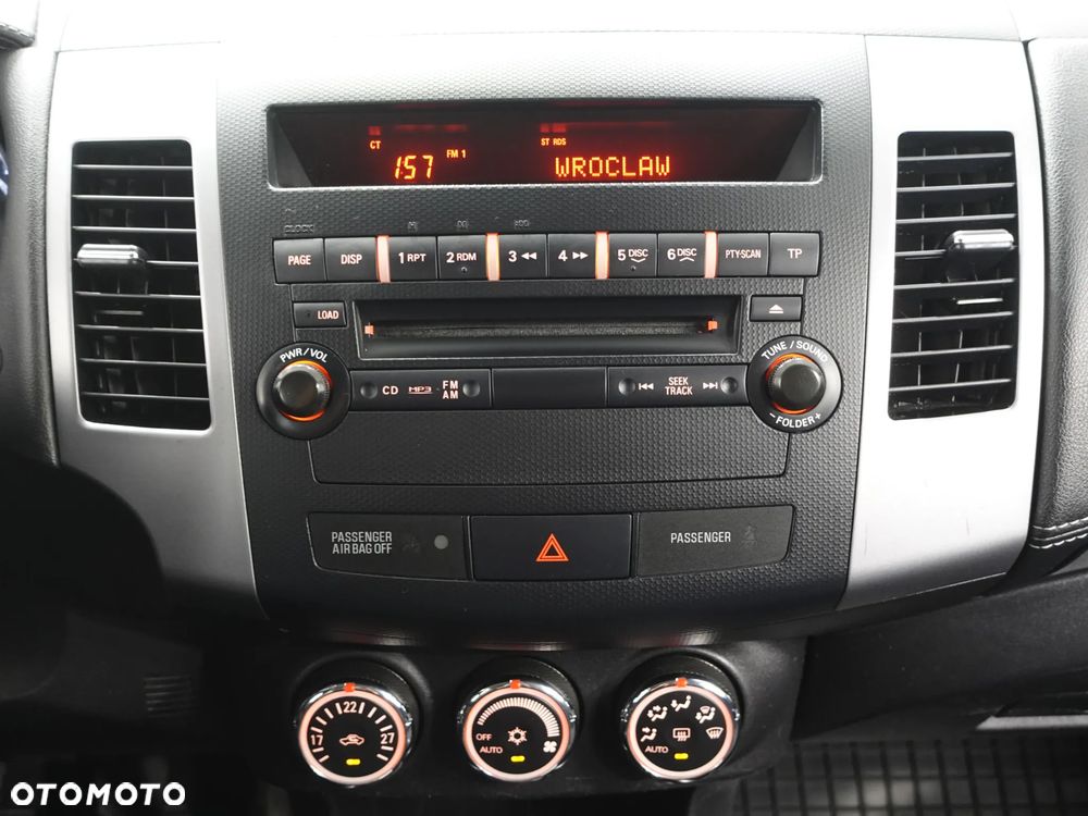Mitsubishi Outlander 2.0 2WD - 32