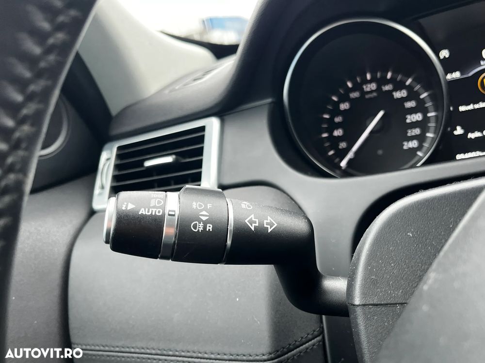 Land Rover Discovery Sport - 18