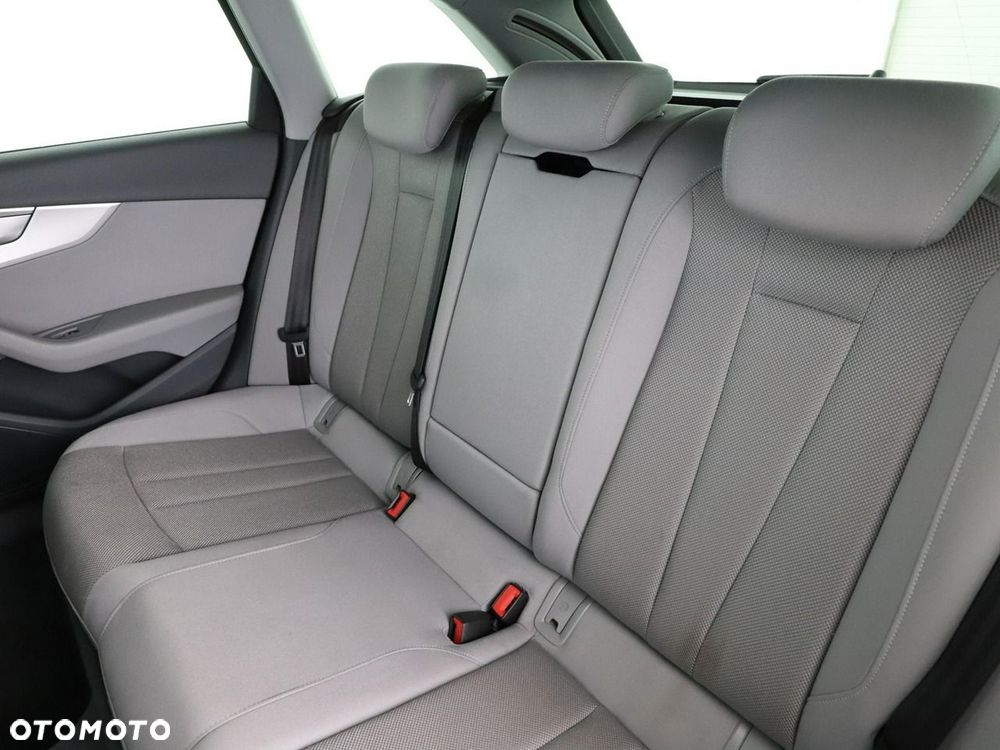 Audi A4 Avant 35 TDI S tronic - 18