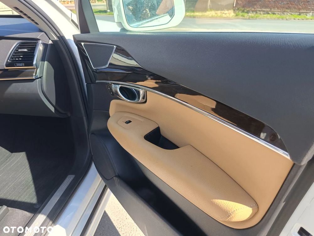 Volvo XC 90 T6 AWD Geartronic Inscription - 17