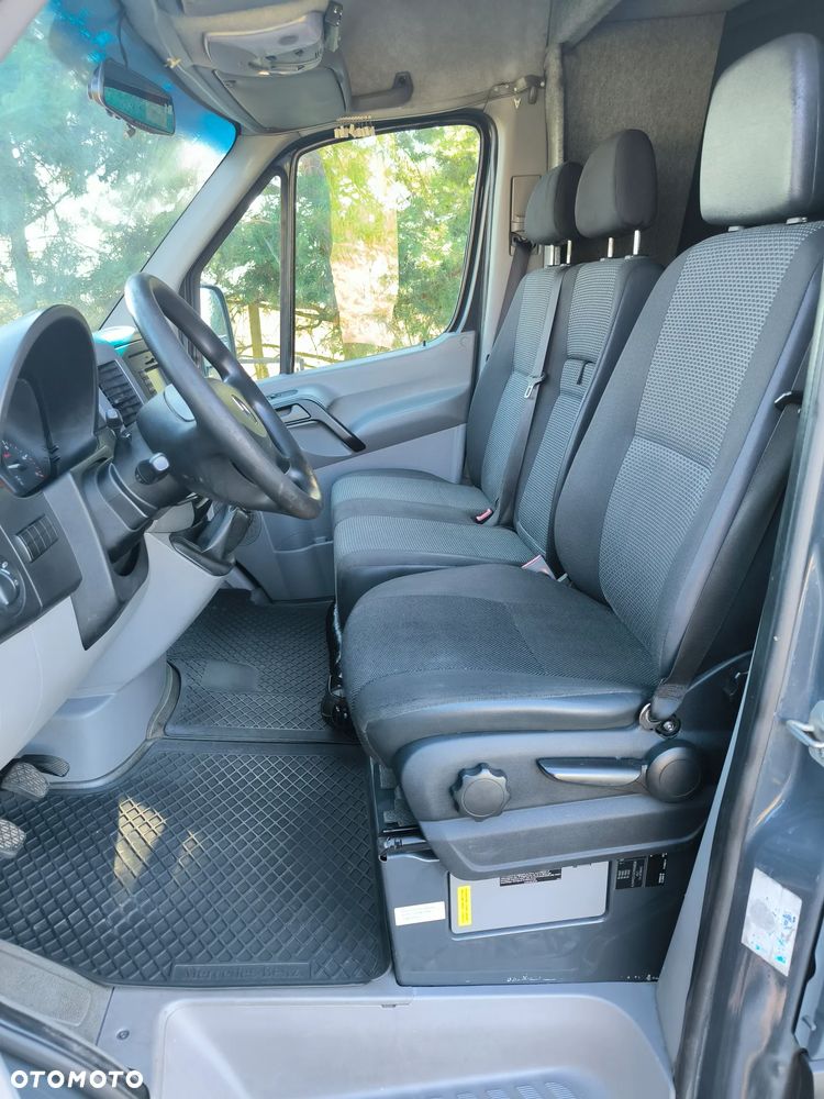 Mercedes-Benz SPRINTER - 13