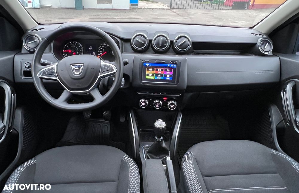 Dacia Duster TCe 150 GPF Prestige jante 17" - 9