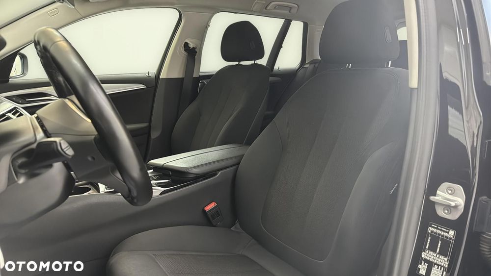 BMW Seria 5 520d mHEV - 12