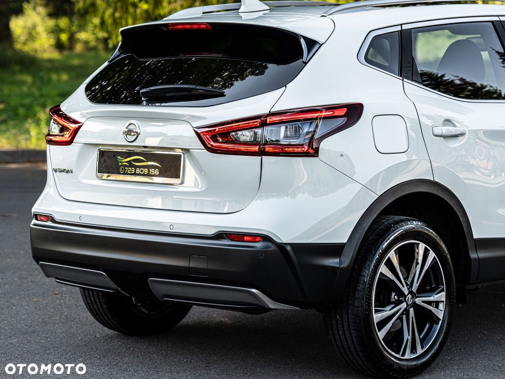 Nissan Qashqai 1.6 DIG-T N-Connecta - 20