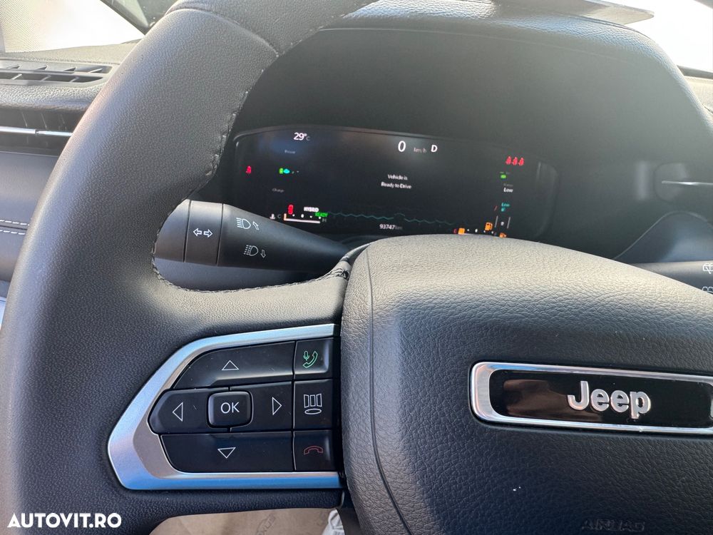 Jeep Compass - 30
