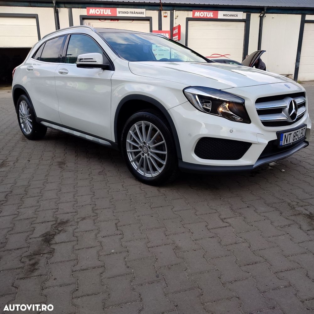 Mercedes-Benz GLA 220 CDI 4MATIC 7G-DCT AMG Line - 1