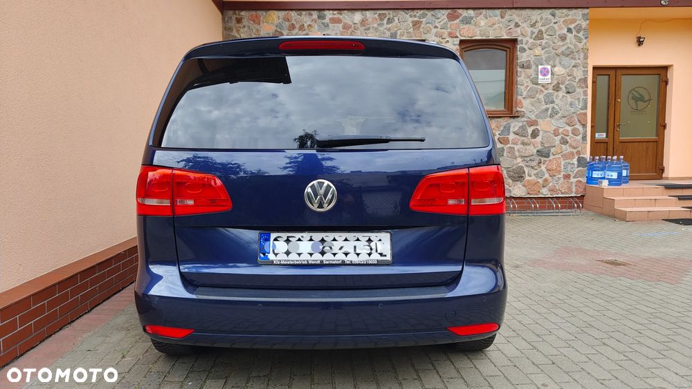 Volkswagen Touran - 8