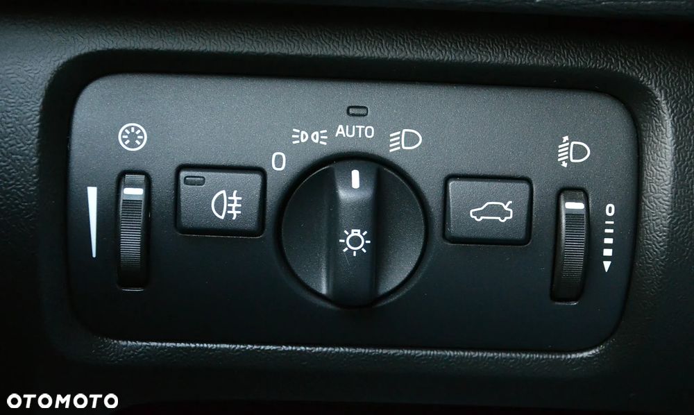 Volvo V40 Cross Country D2 - 17