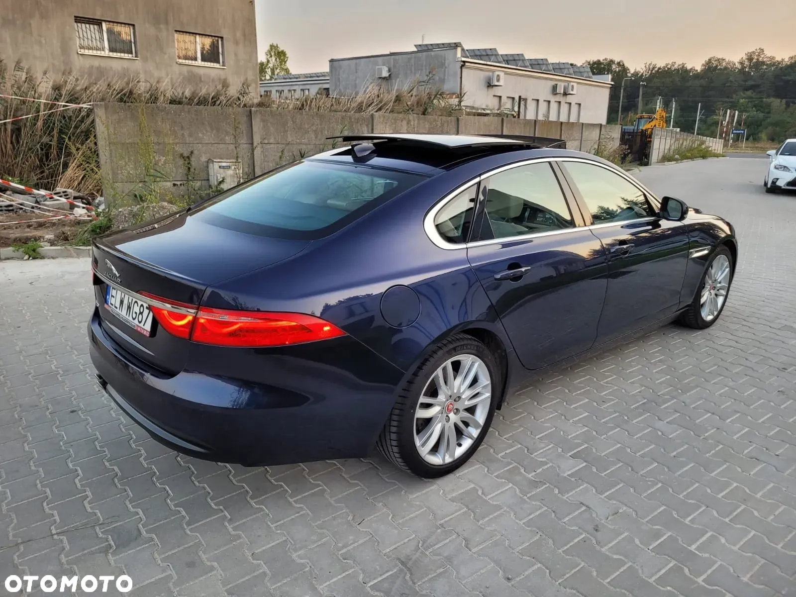 Jaguar XF - 5