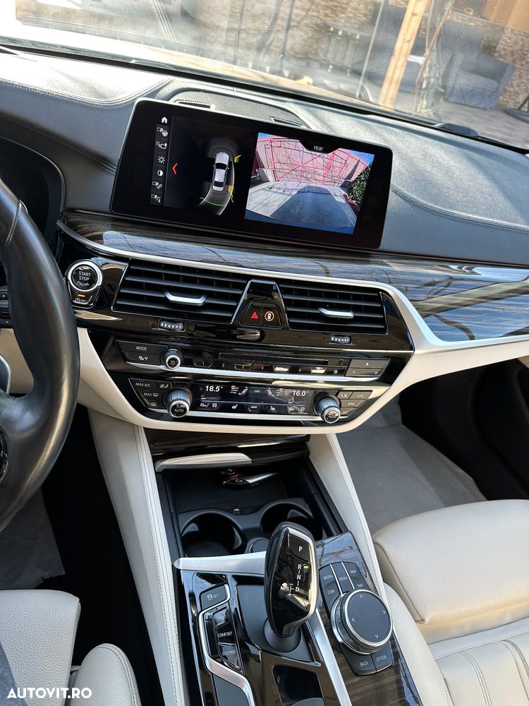 BMW Seria 5 520d AT - 22