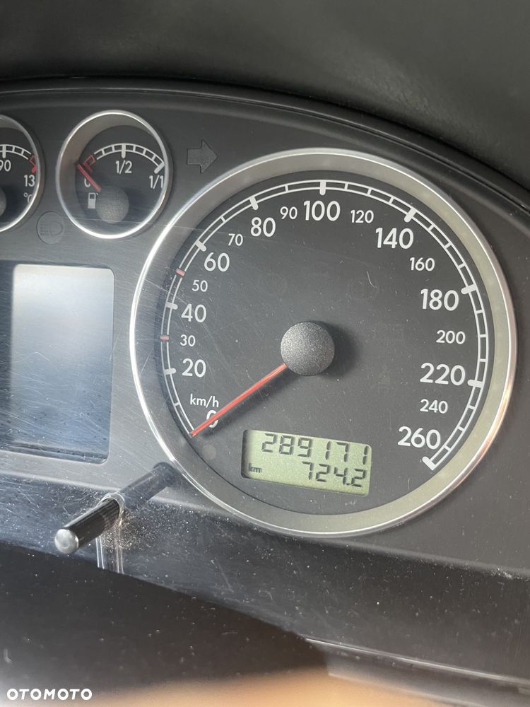 Volkswagen Passat 1.9 TDI - 7