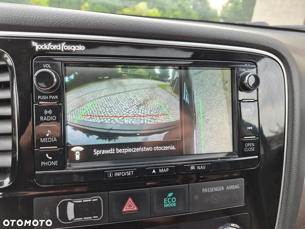 Mitsubishi Outlander Intense + - 11