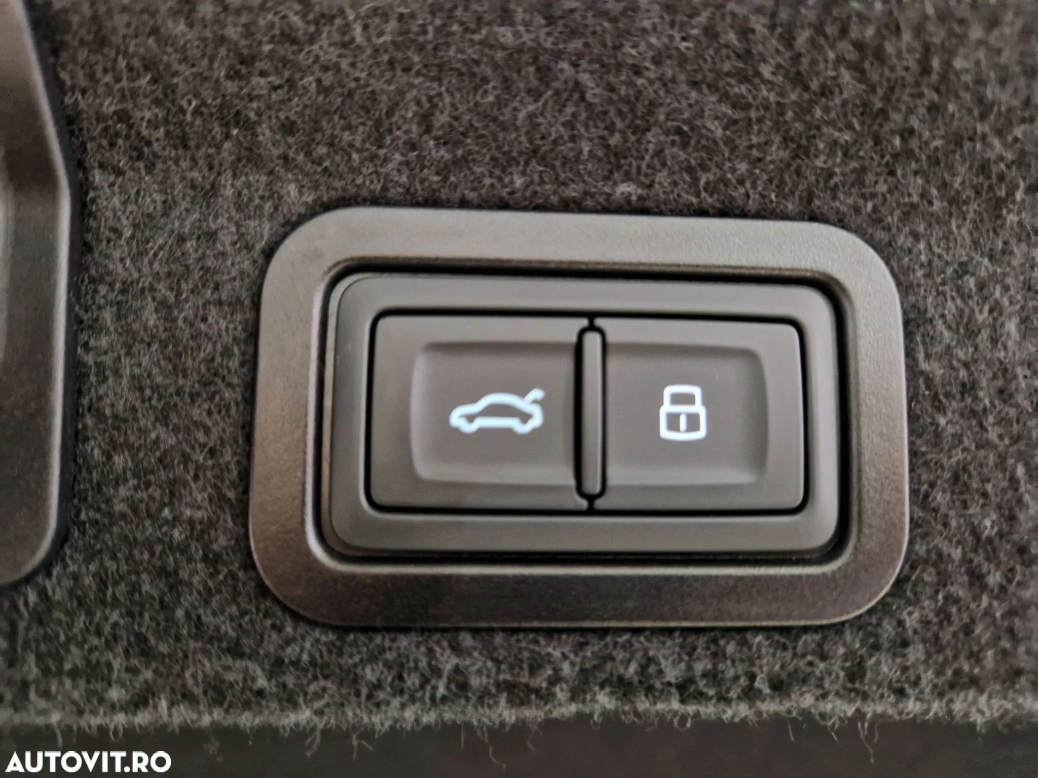 Audi A6 55 TFSI e quattro S tronic S line - 33