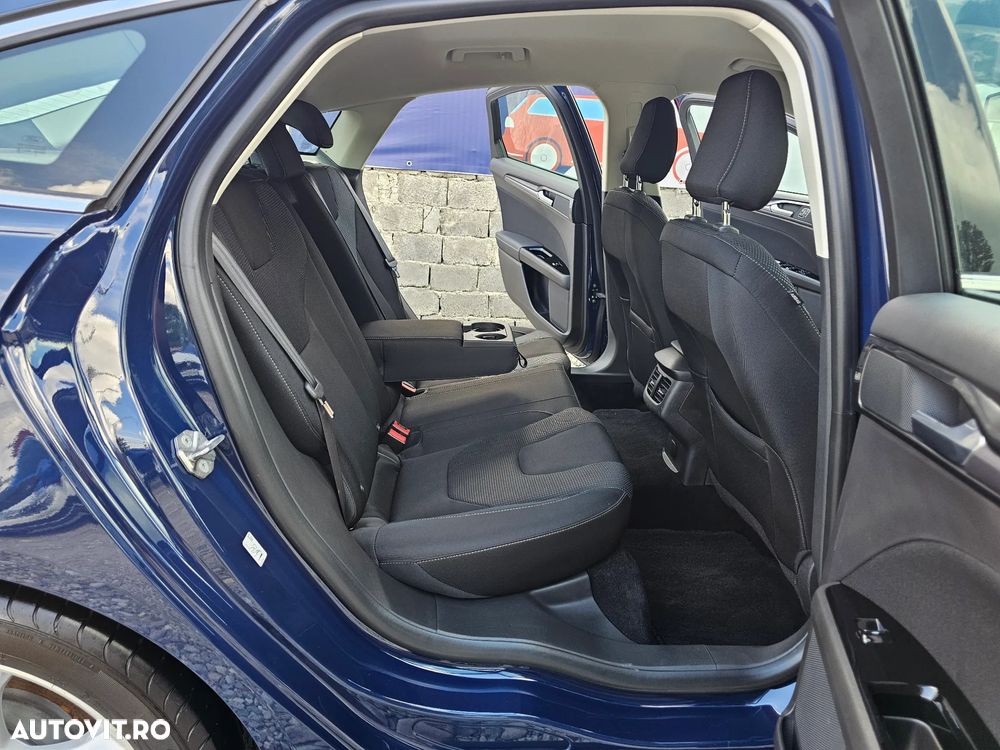 Ford Mondeo - 36