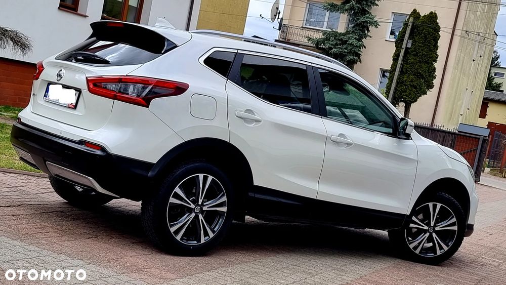 Nissan Qashqai 1.3 DIG-T N-Connecta - 14